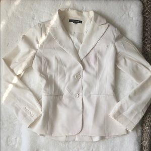 White professional Blazer